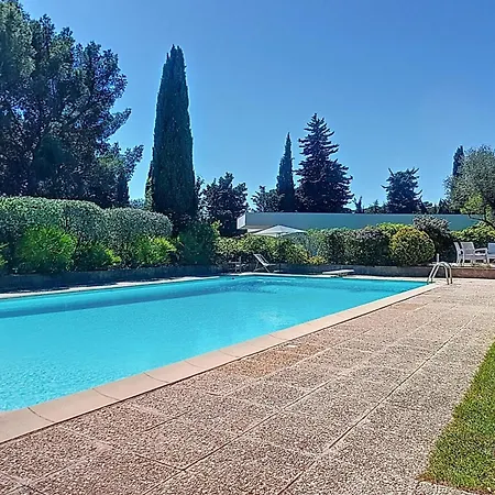 House Surrounded By Nature With Pool In *